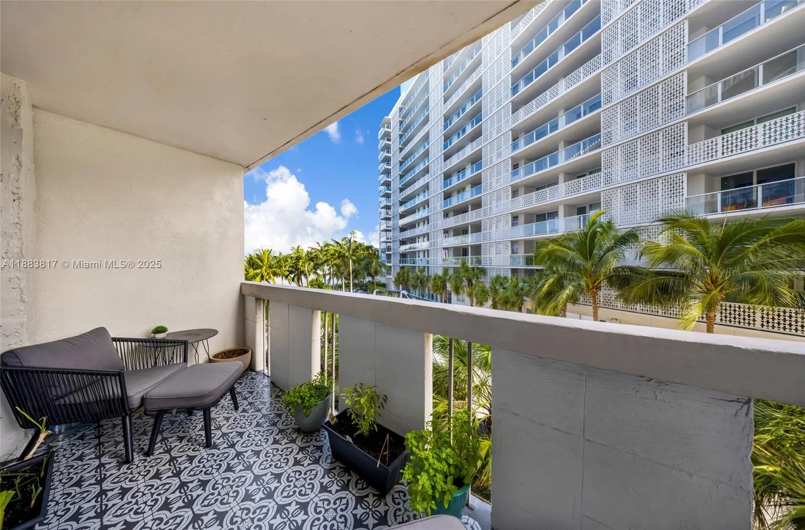 800 West Ave, #338