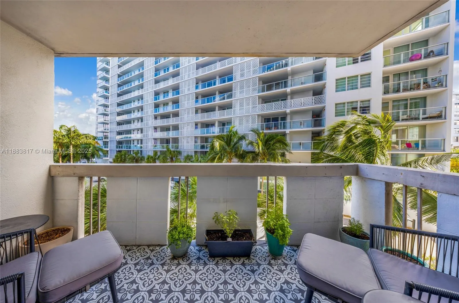 800 West Ave, #338