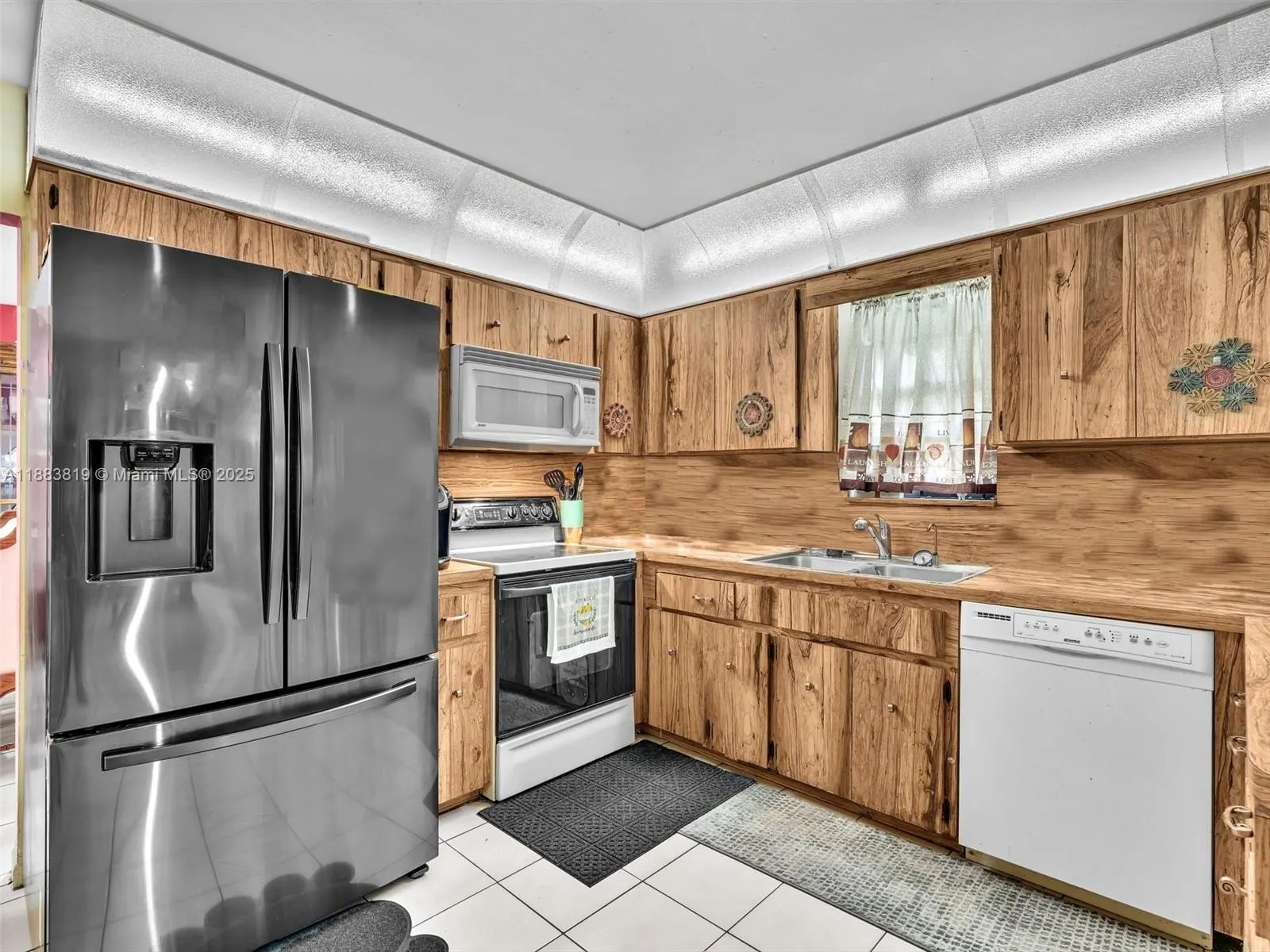 228 SW 5th Ave