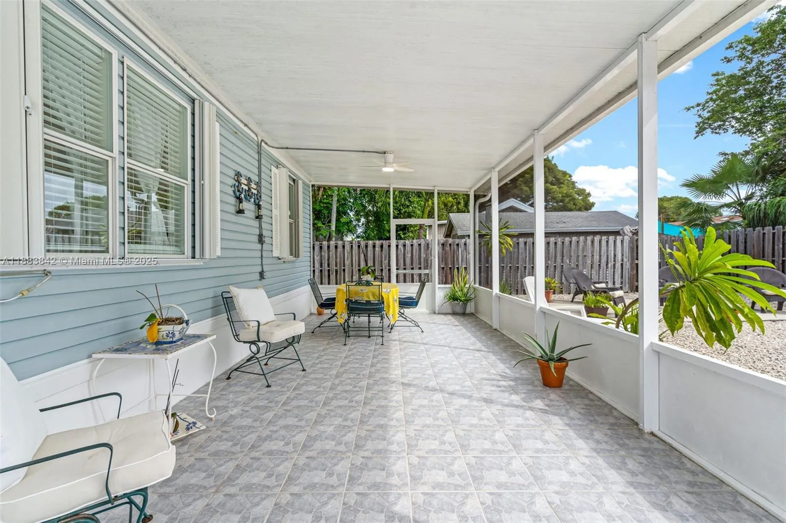 278 King Ave
