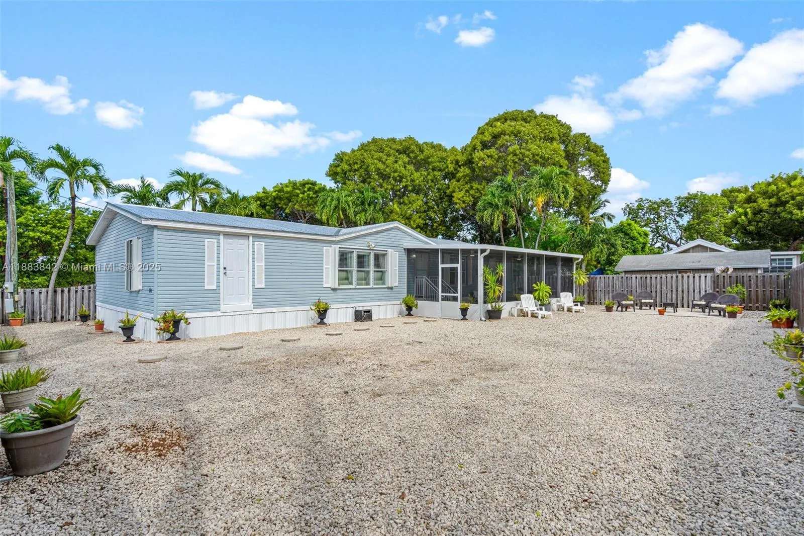 278 King Ave