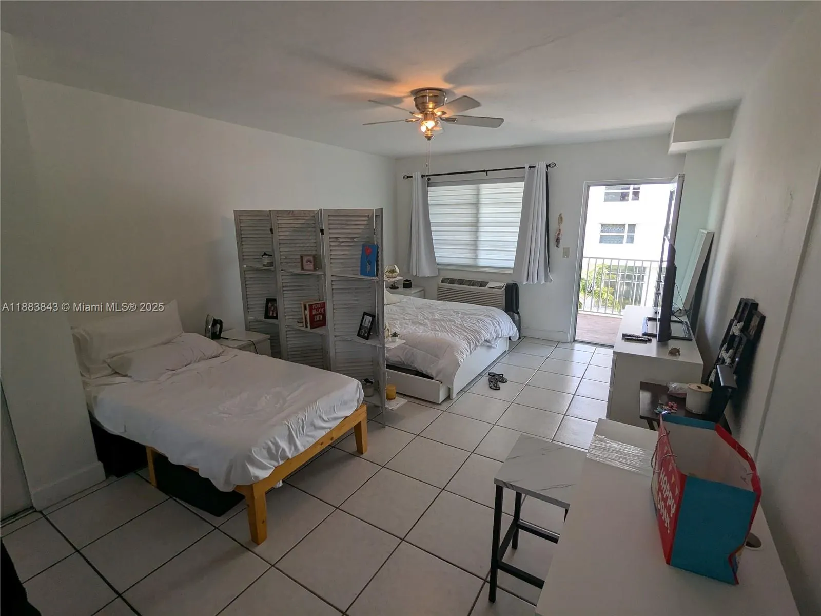 158 Ocean Dr, #406