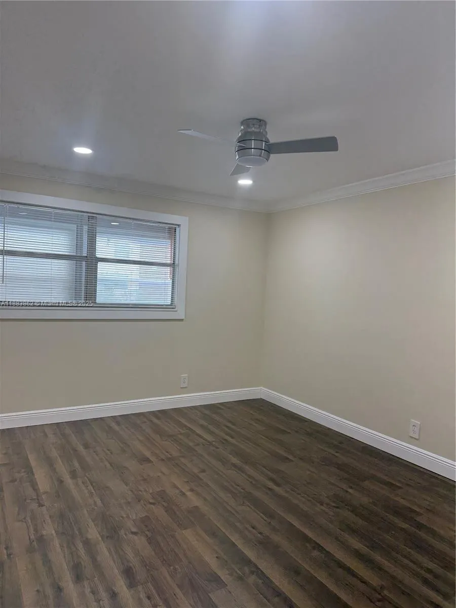 641 N Flanders  N, #641