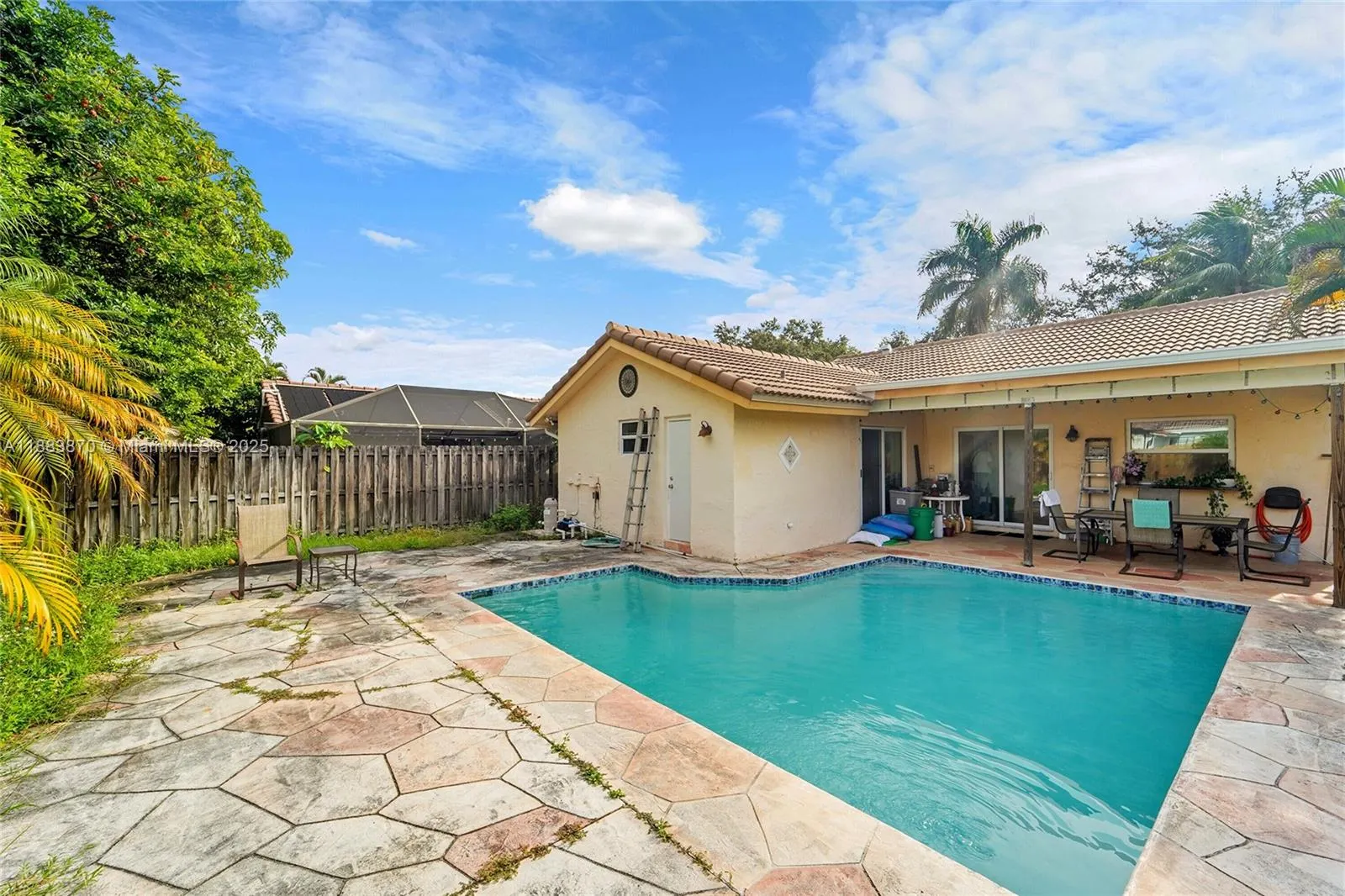 2928 NW 94th Ave