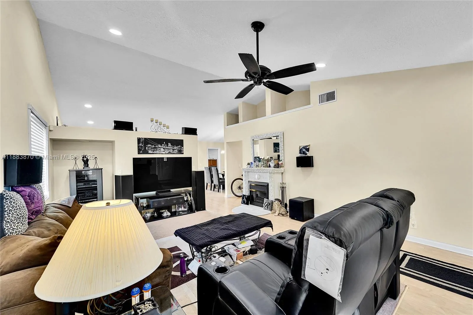 2928 NW 94th Ave