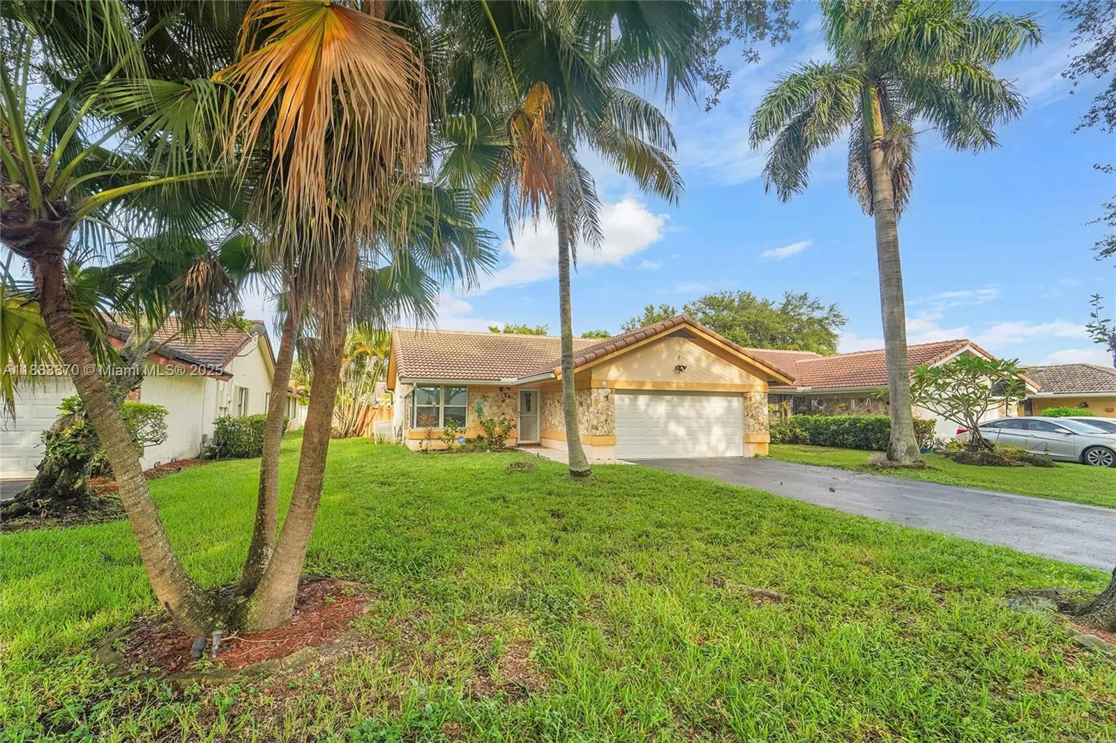 2928 NW 94th Ave