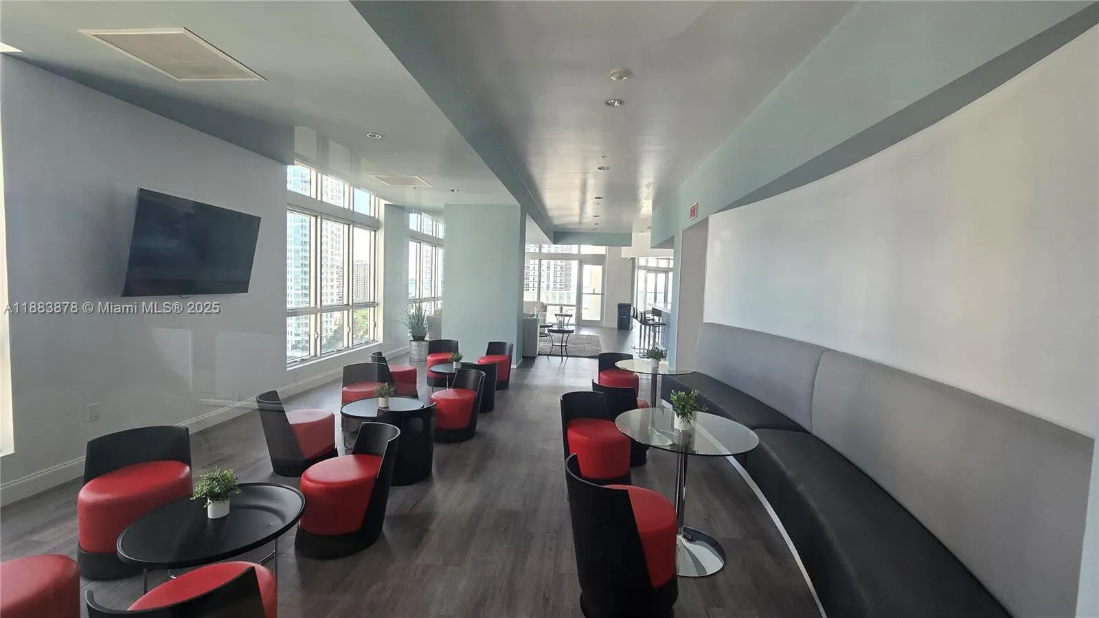 300 S Biscayne Blvd, #L-1004