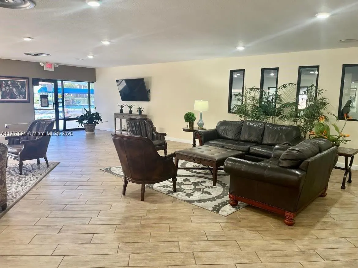 2741 N Pine Island Rd, #208