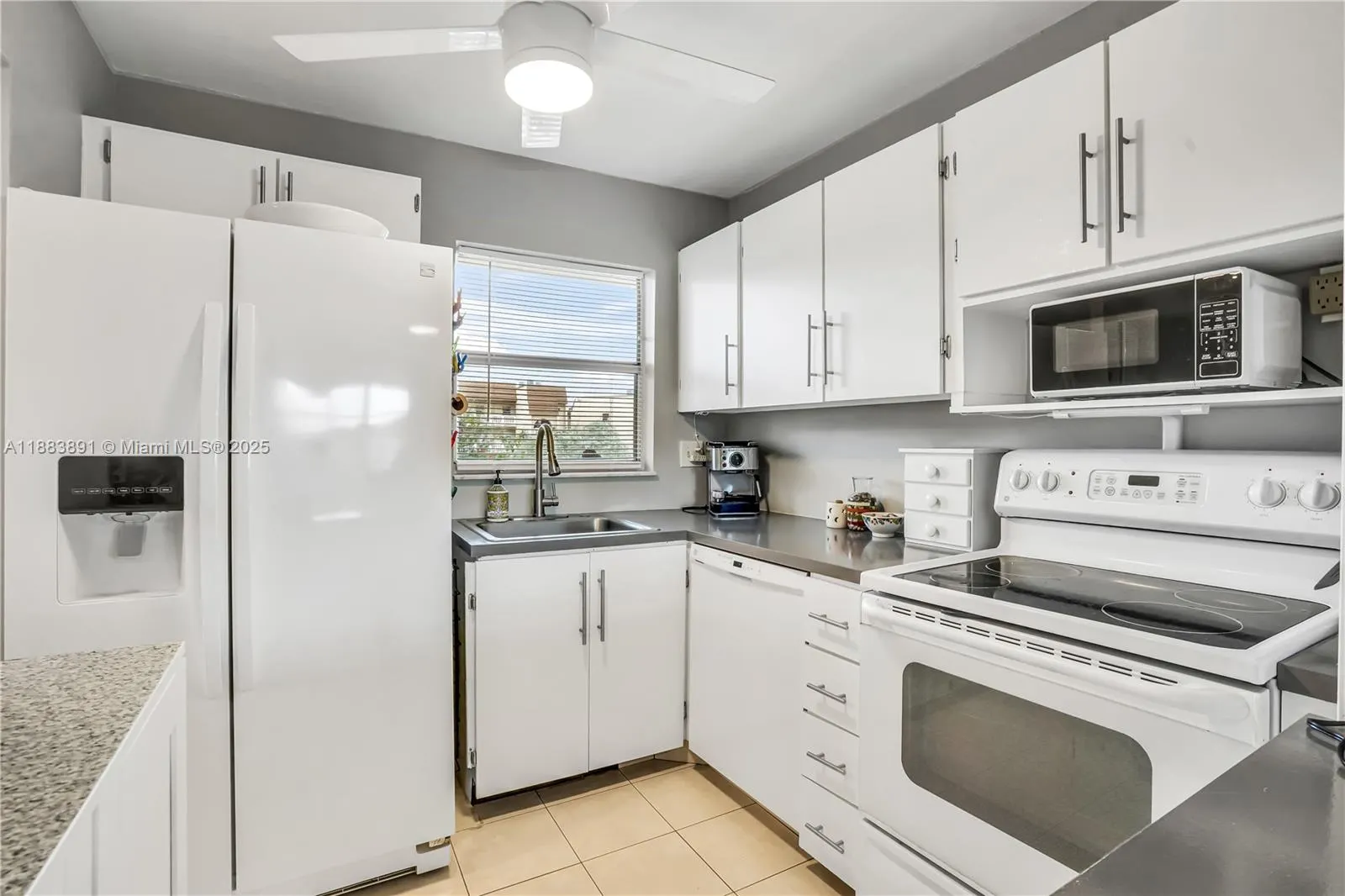 2741 N Pine Island Rd, #208