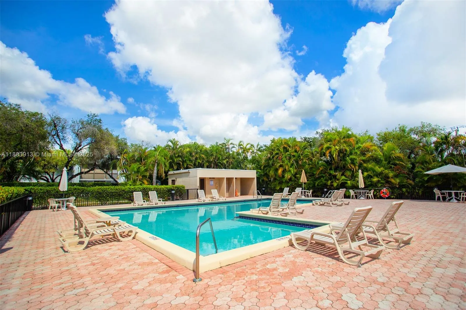 9711 W Mcnab Rd, #203