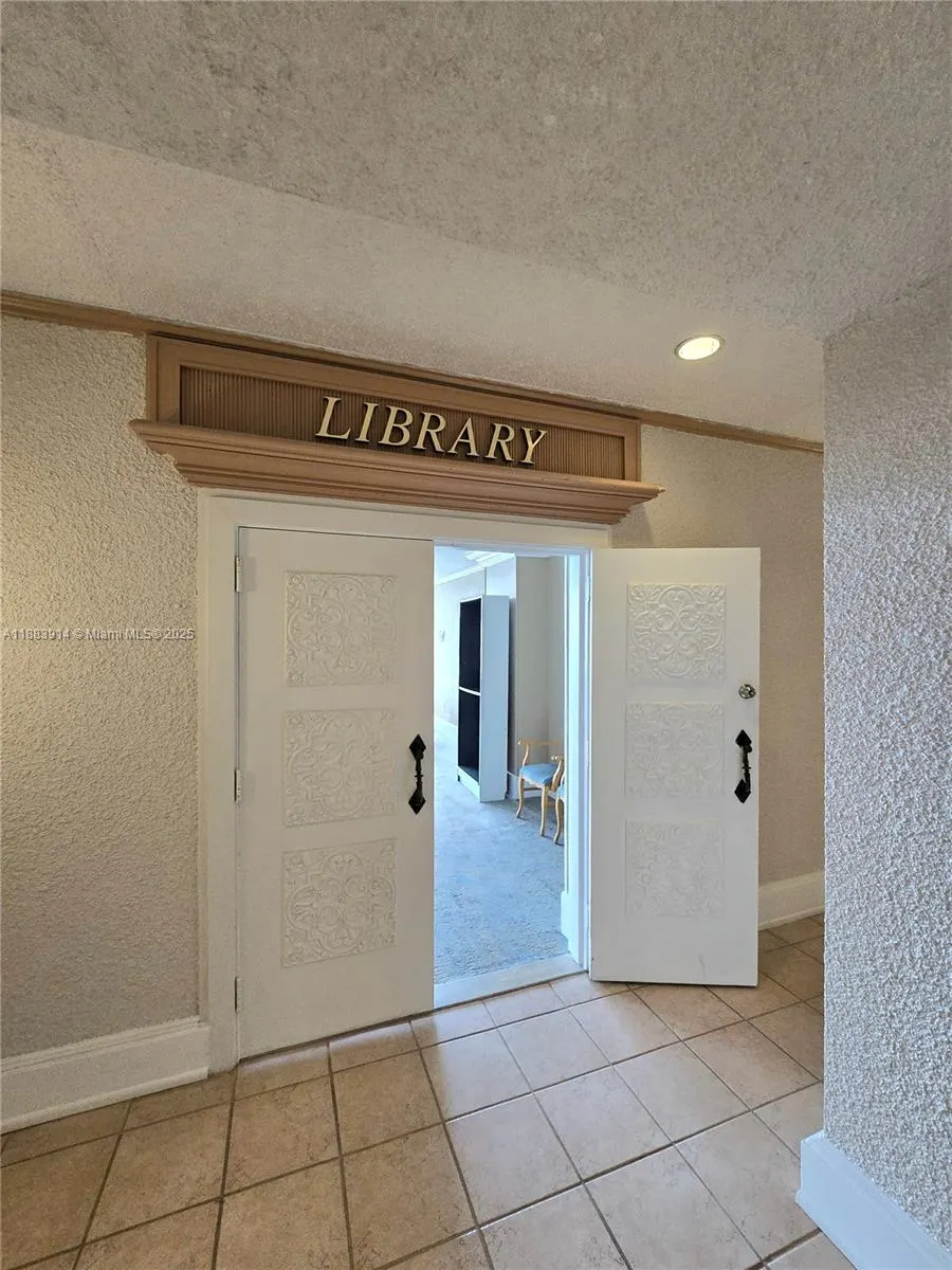 18051 Biscayne Blvd, #1204