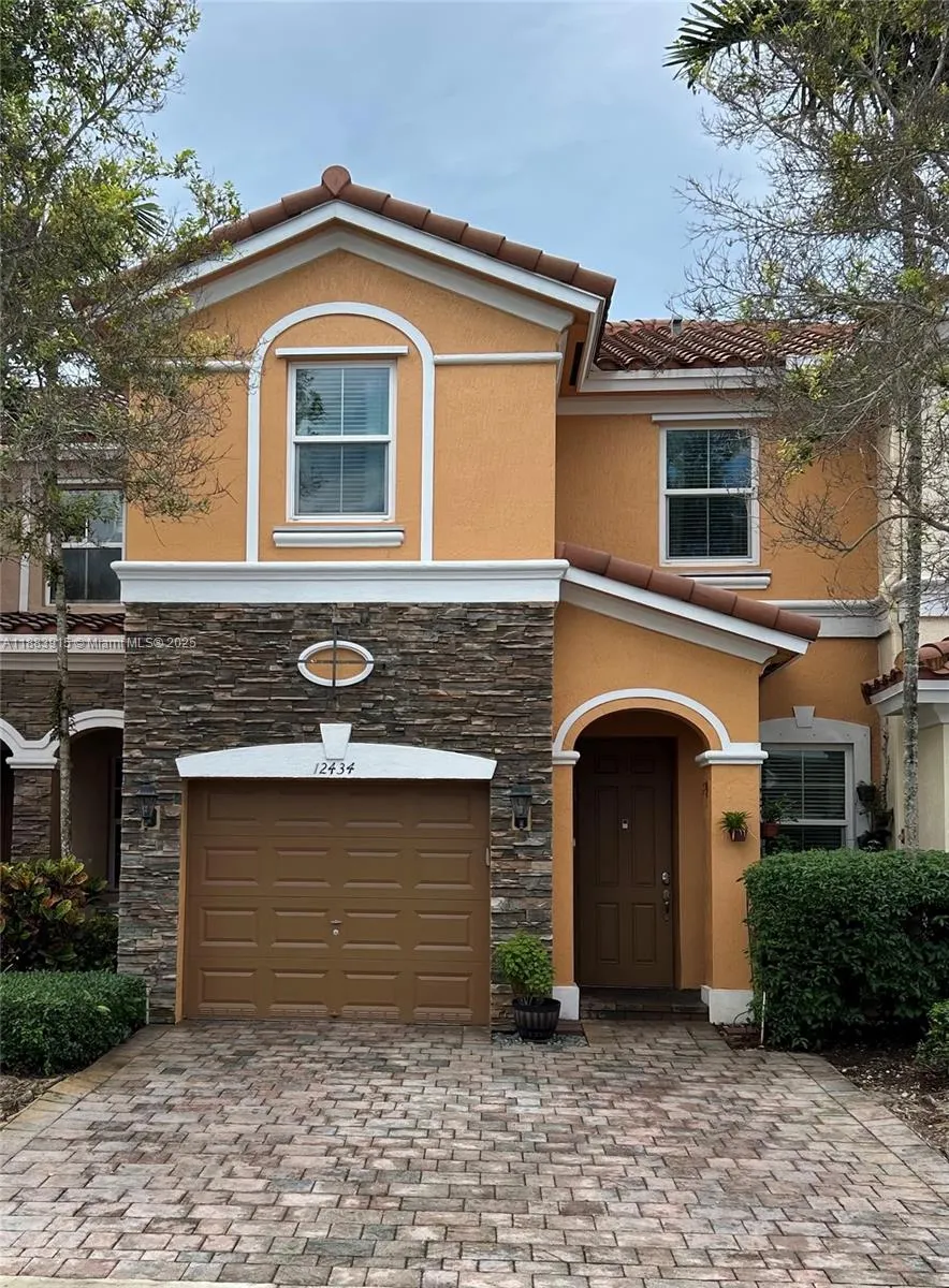 12434 Emerald Creek Mnr