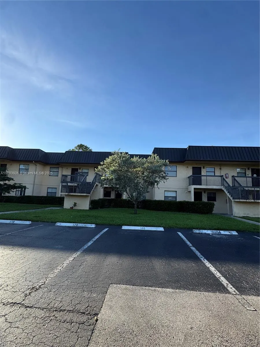 142 NW 91st Ave, #104
