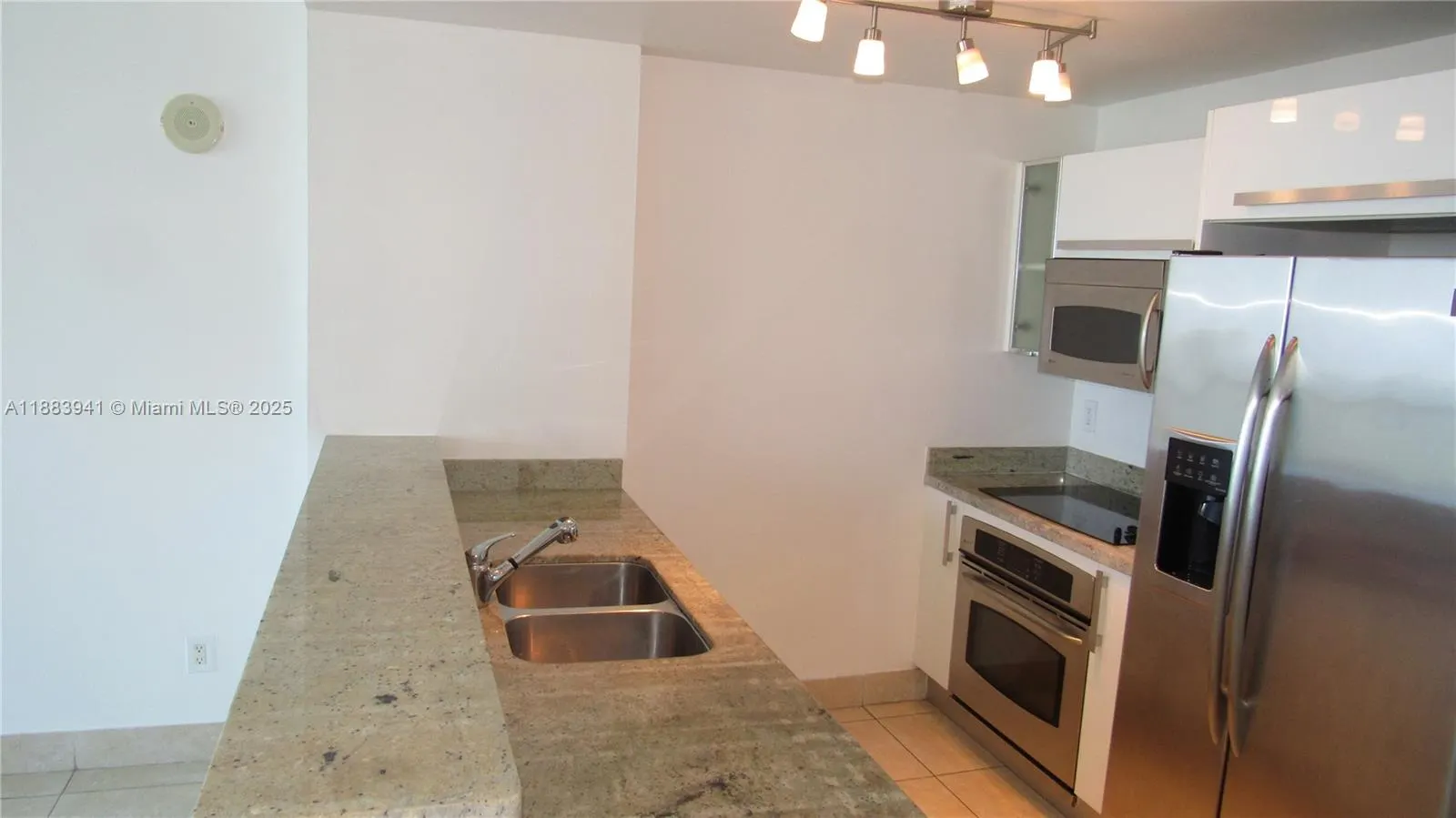 601 NE 36th St, #2308