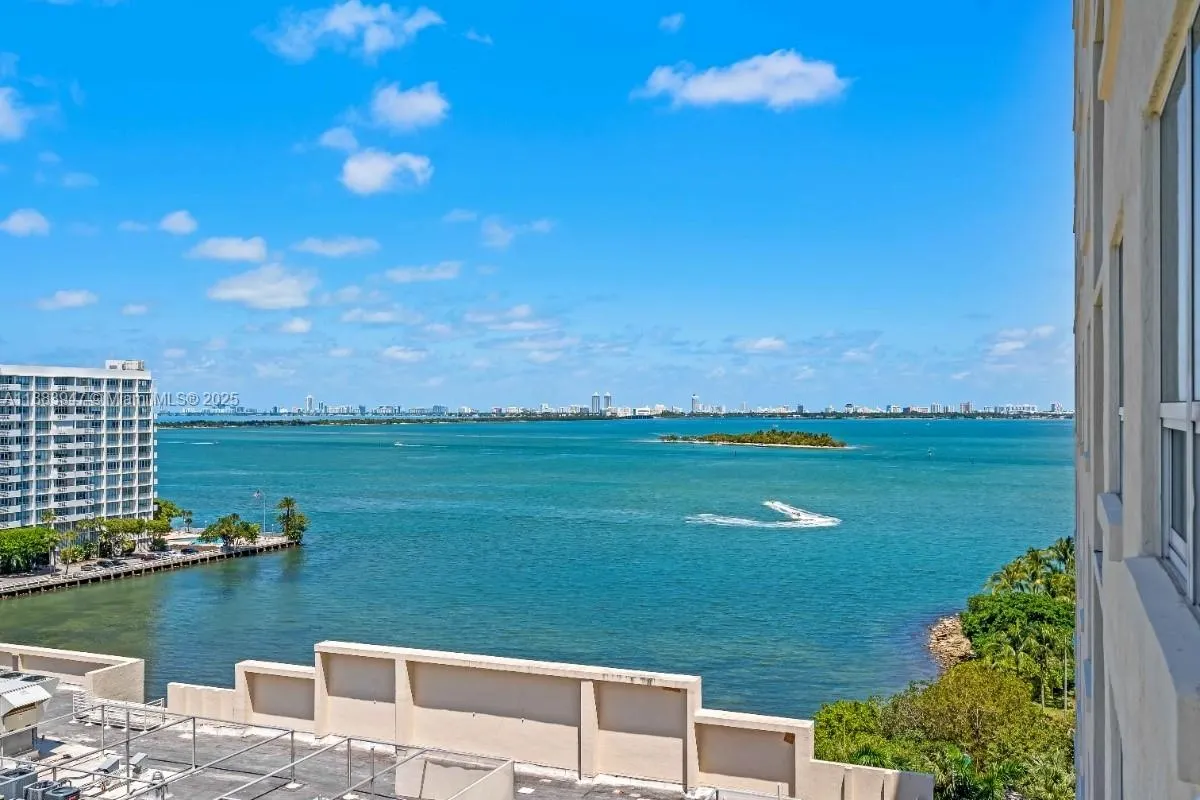 2000 N Bayshore Dr, #1105