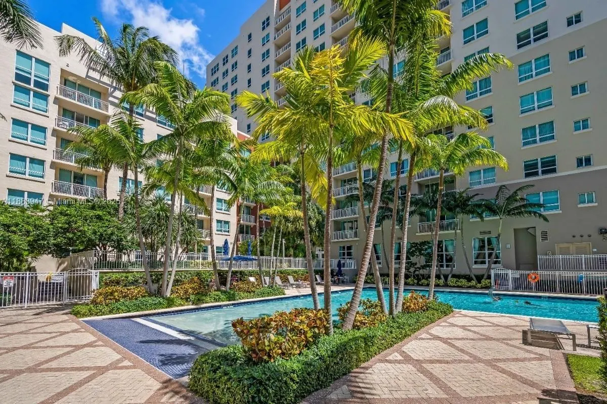 2000 N Bayshore Dr, #1105