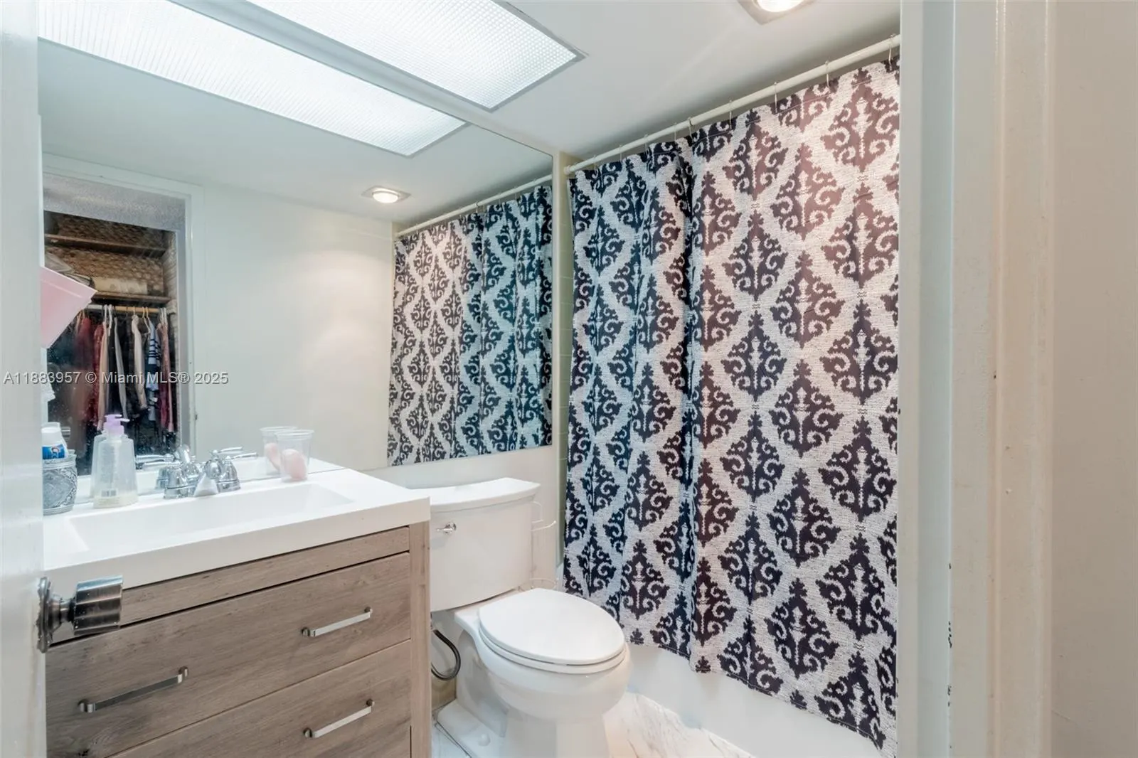 251 174th St, #808