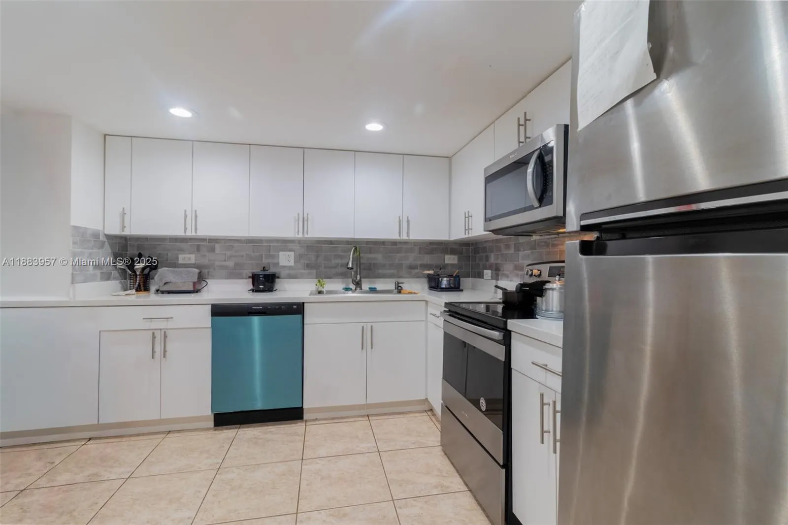 251 174th St, #808