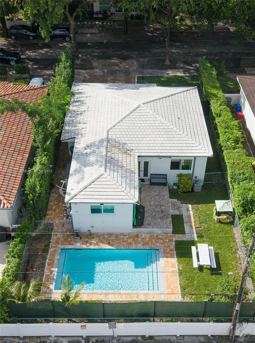 335 Romano Ave