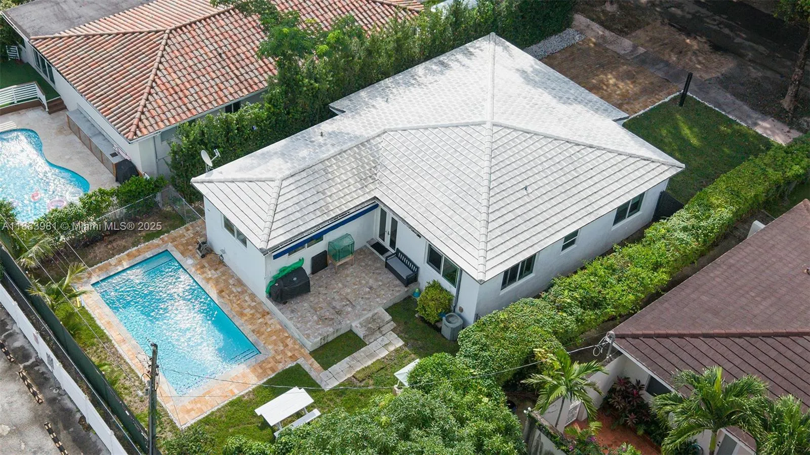 335 Romano Ave