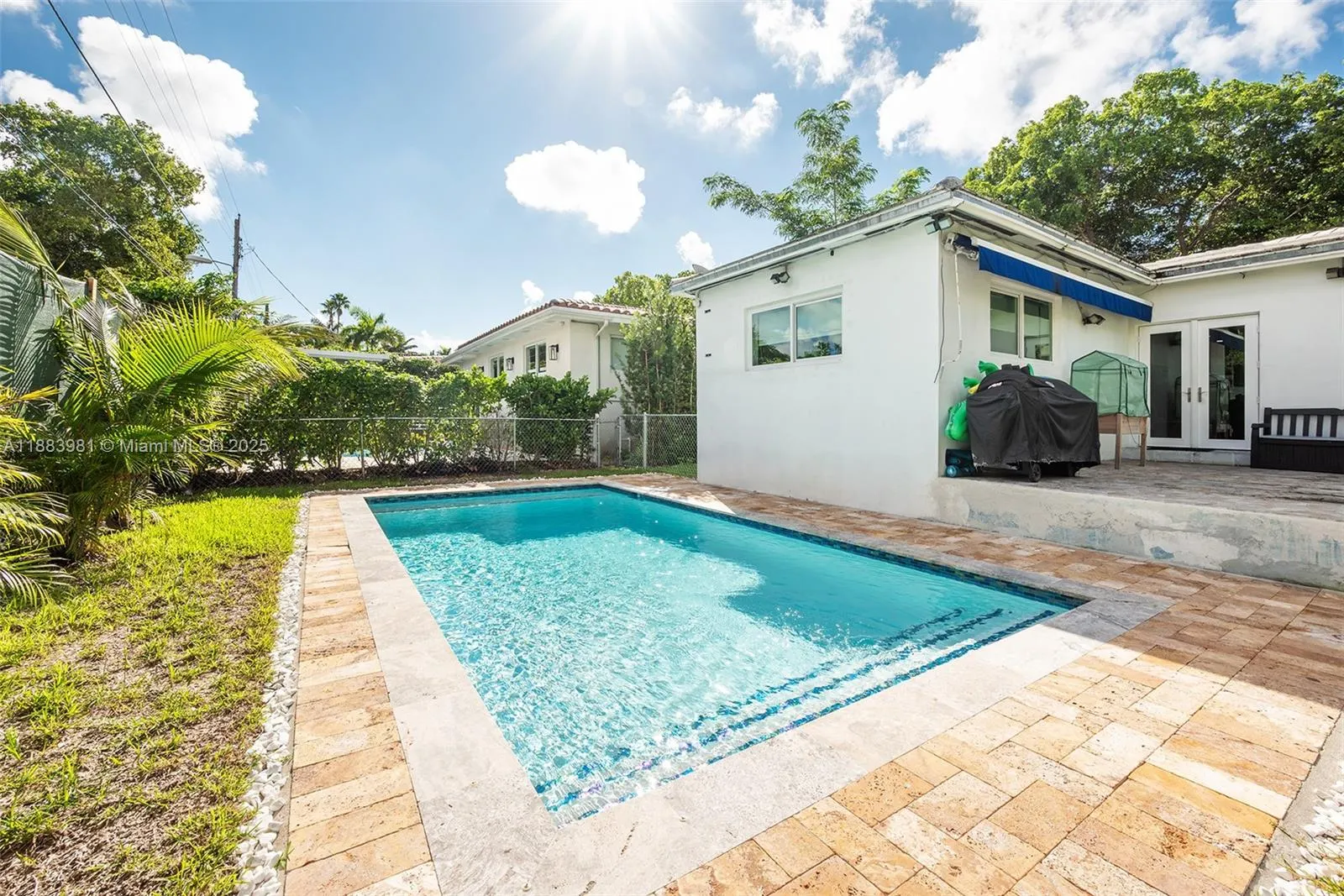 335 Romano Ave