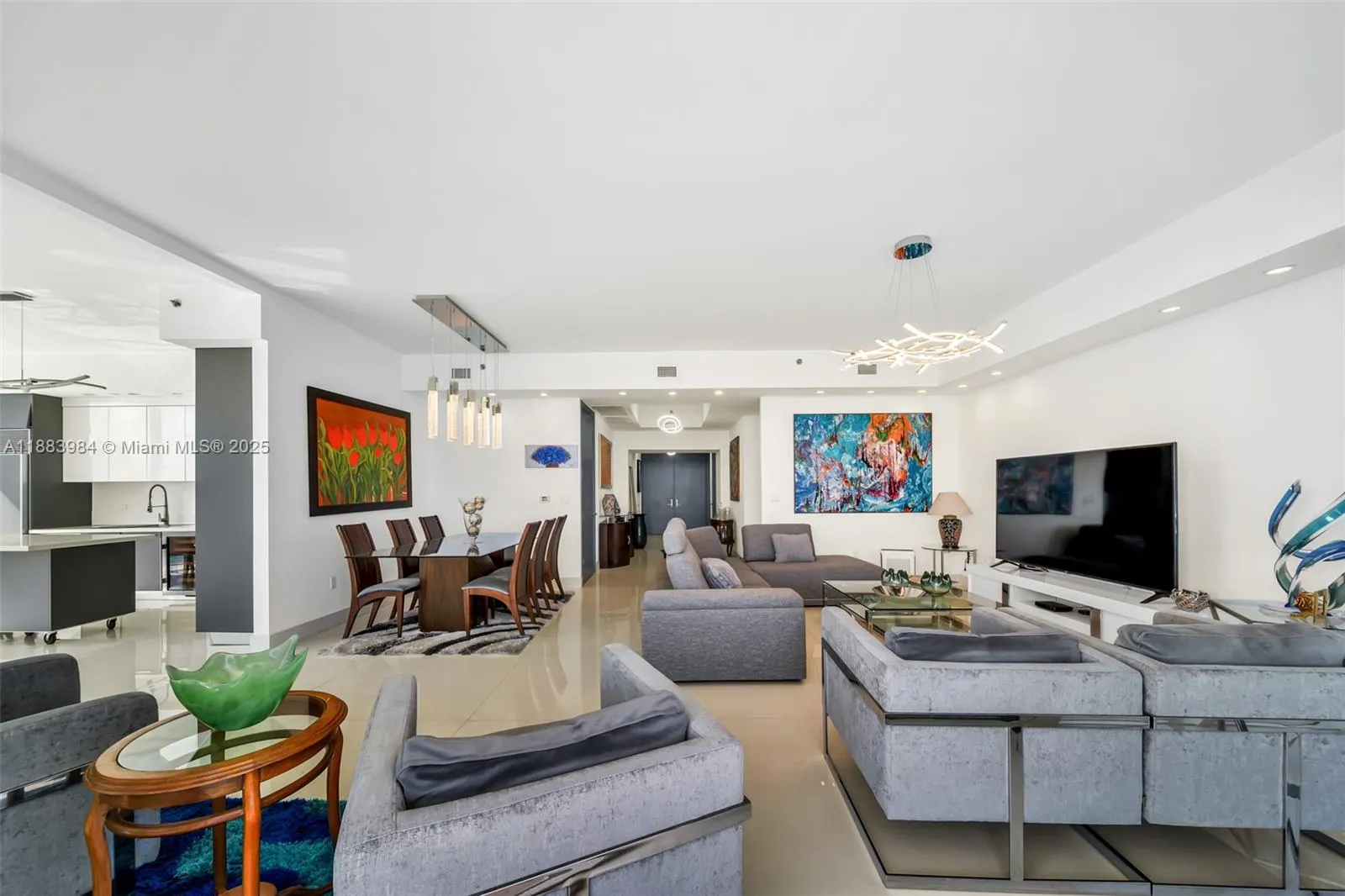 16001 Collins Ave, #701