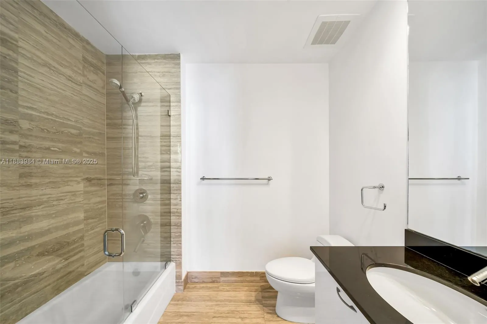 16001 Collins Ave, #701