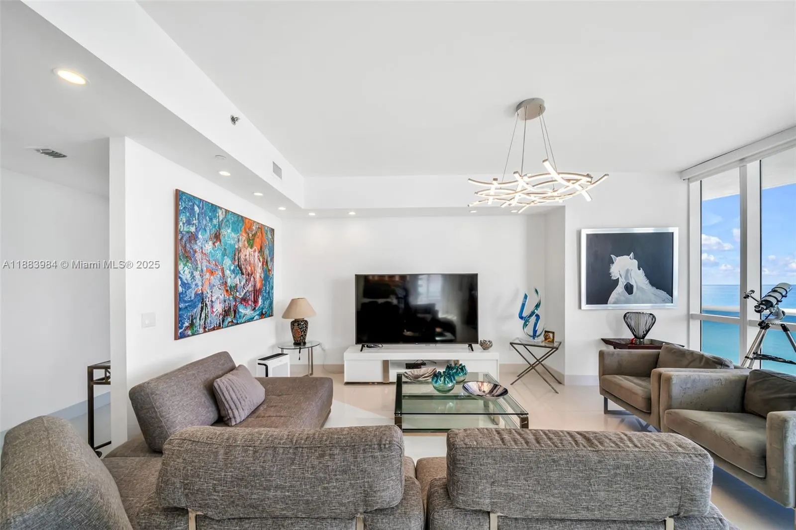 16001 Collins Ave, #701