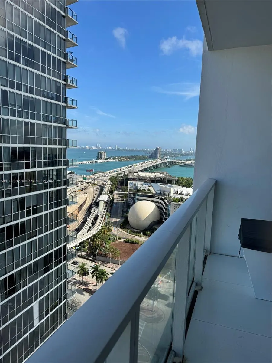 1040 Biscayne Blvd, #1905