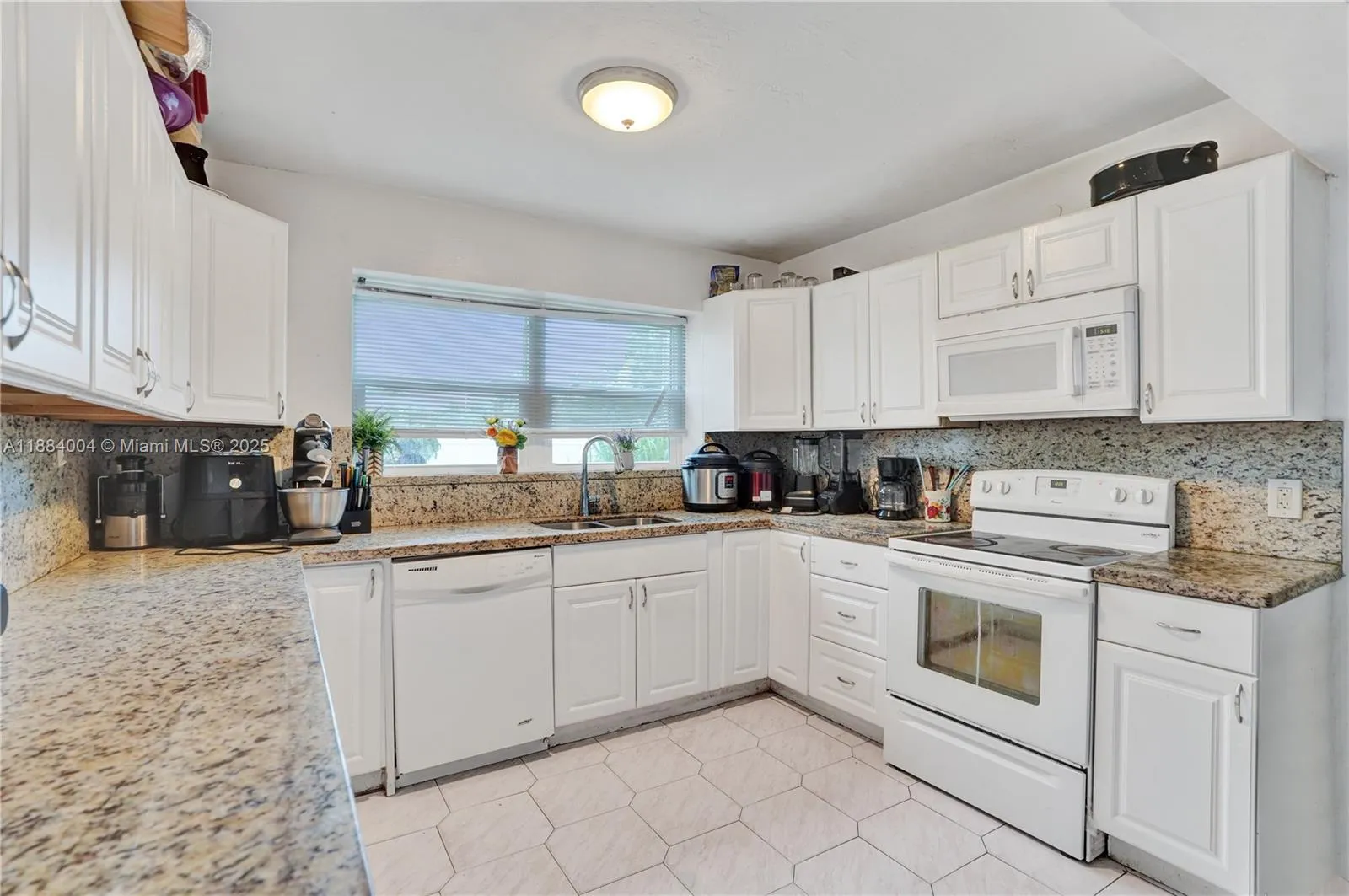 320 N 71st Ave