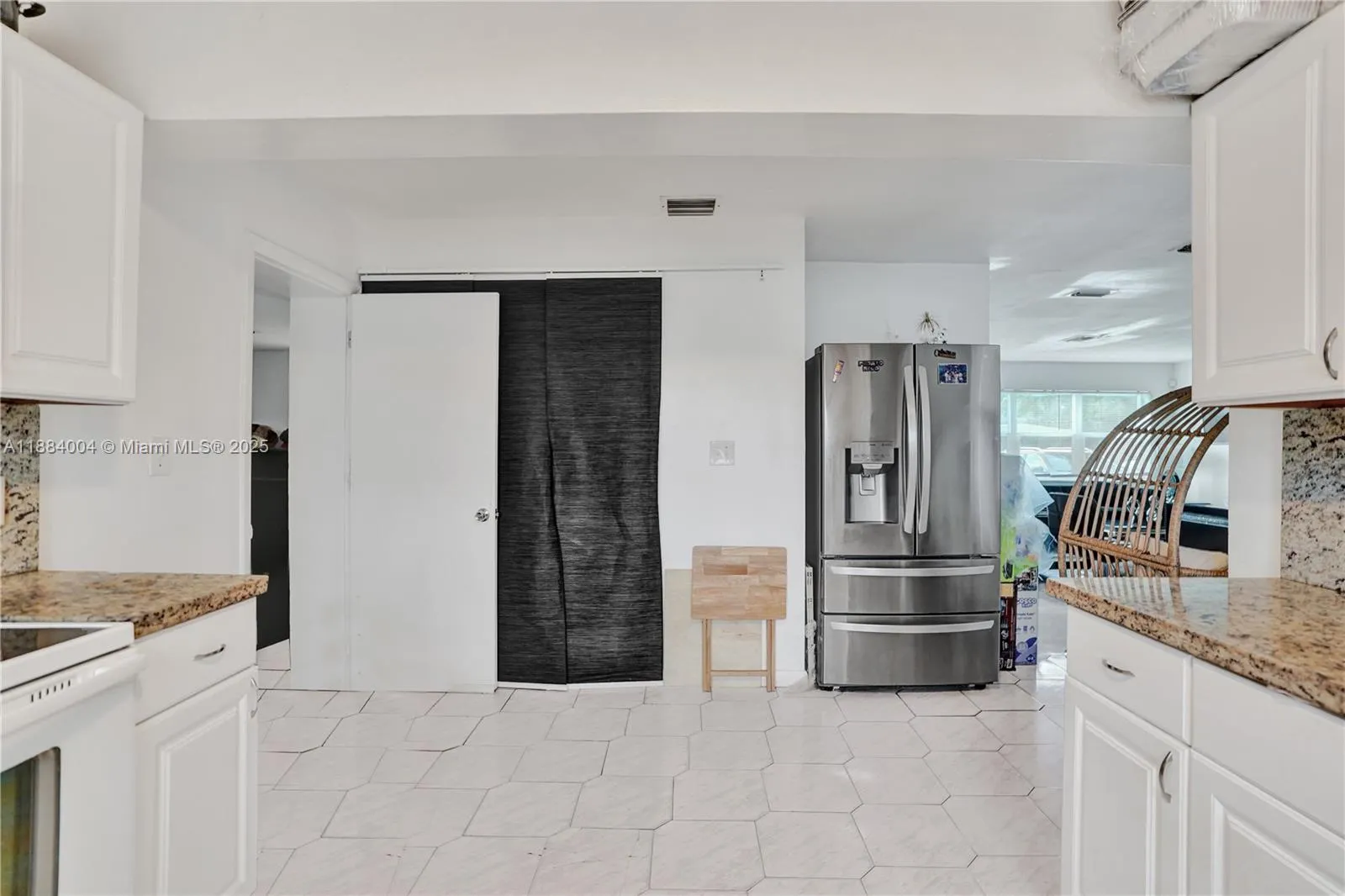 320 N 71st Ave