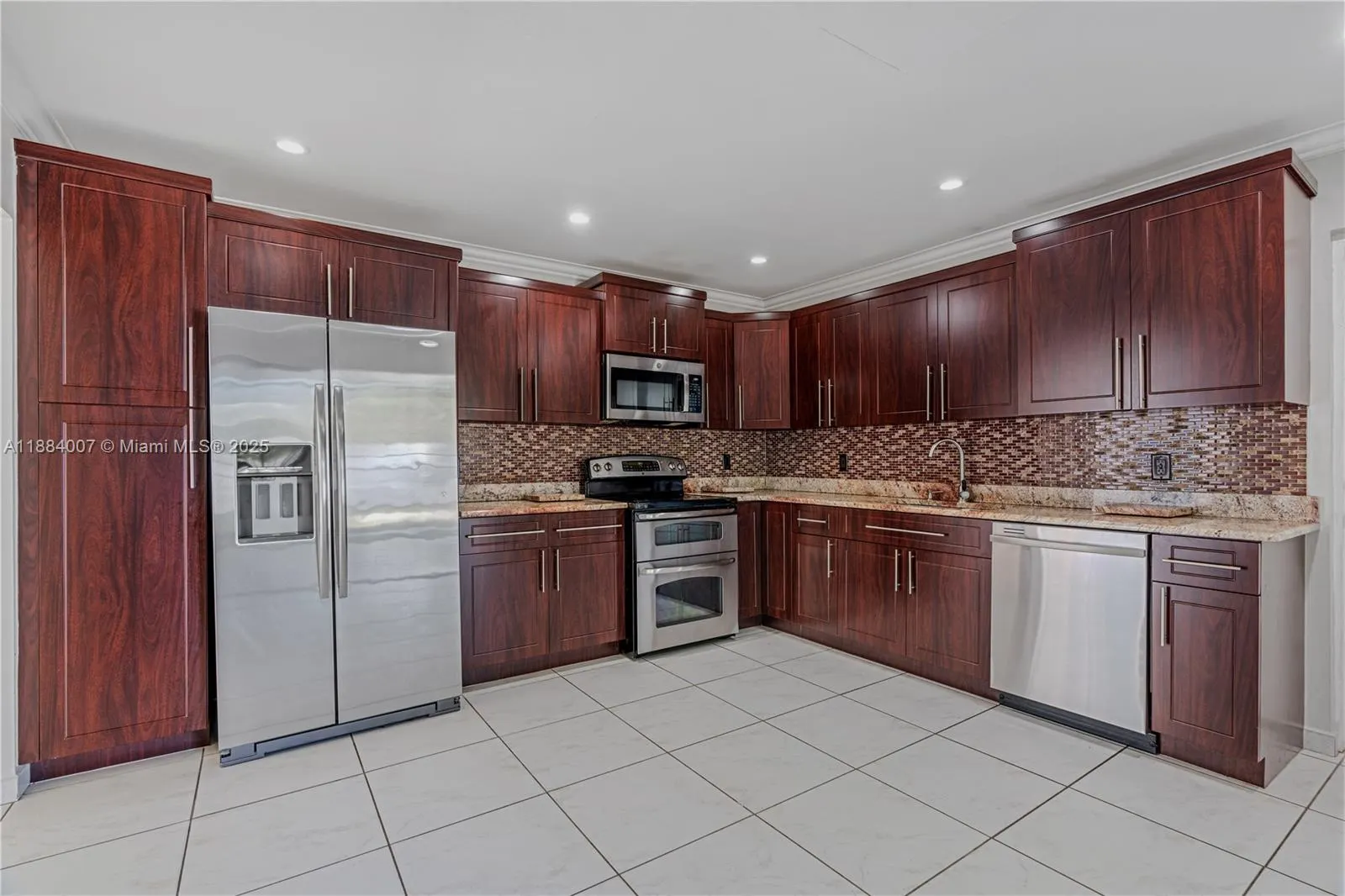 1231 W 60th Ter
