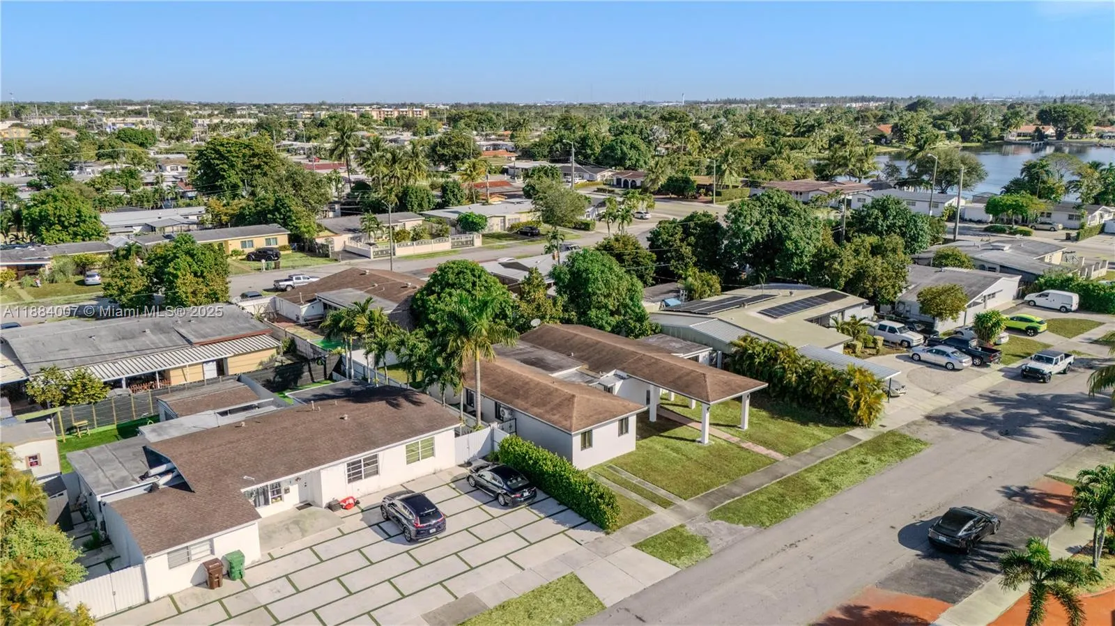 1231 W 60th Ter