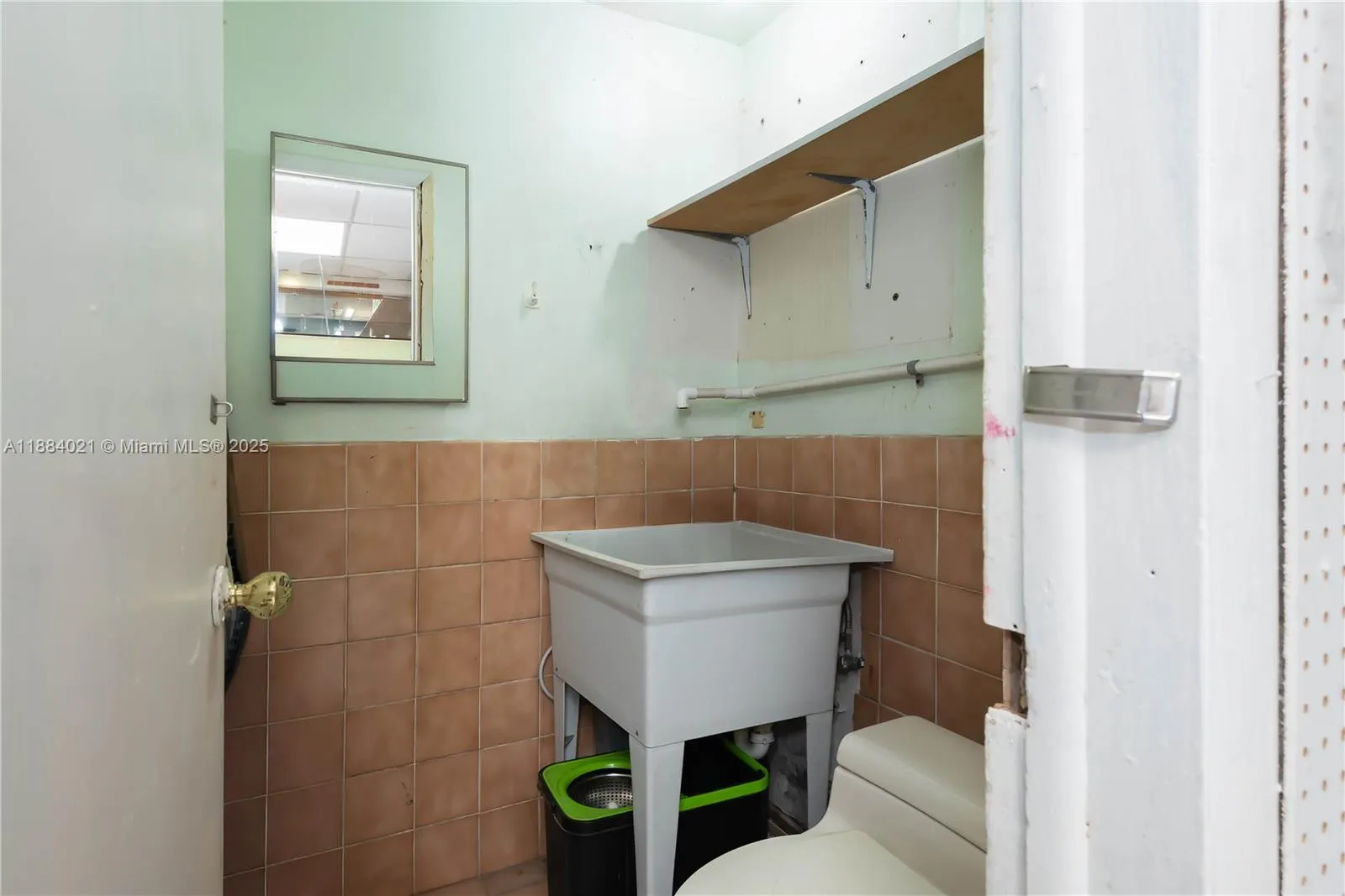 1428-1430 W 49th Street