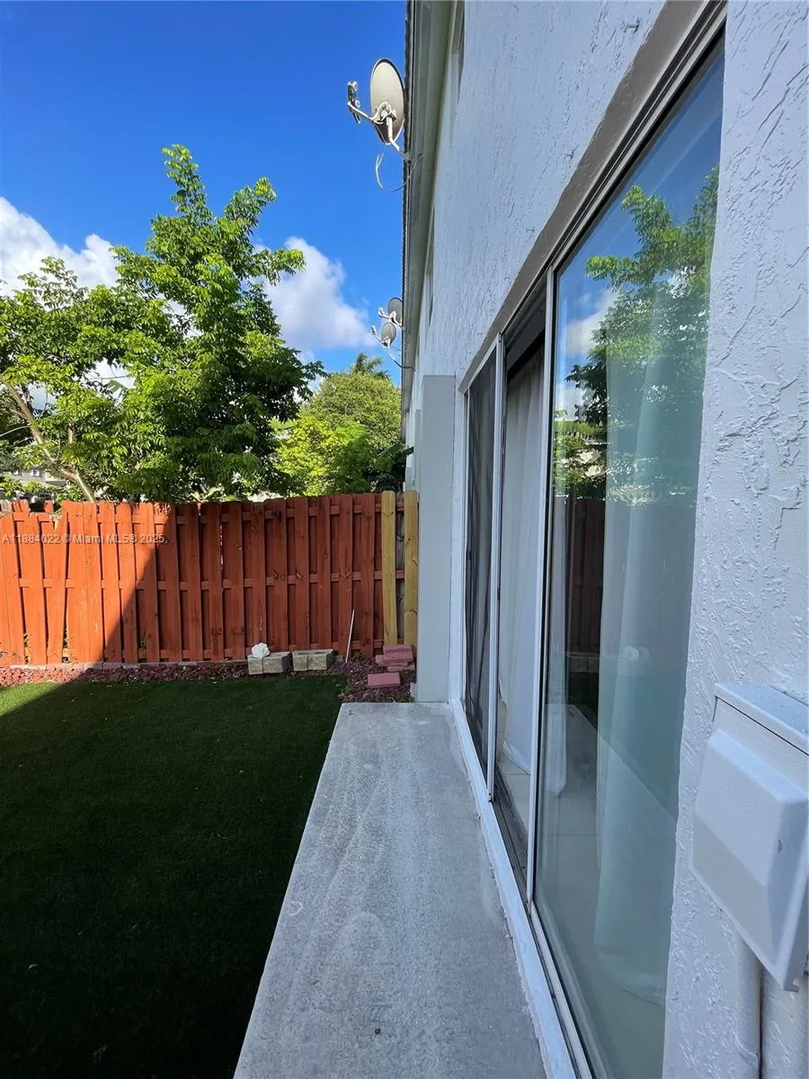 5430 NW 107th Ave, #609