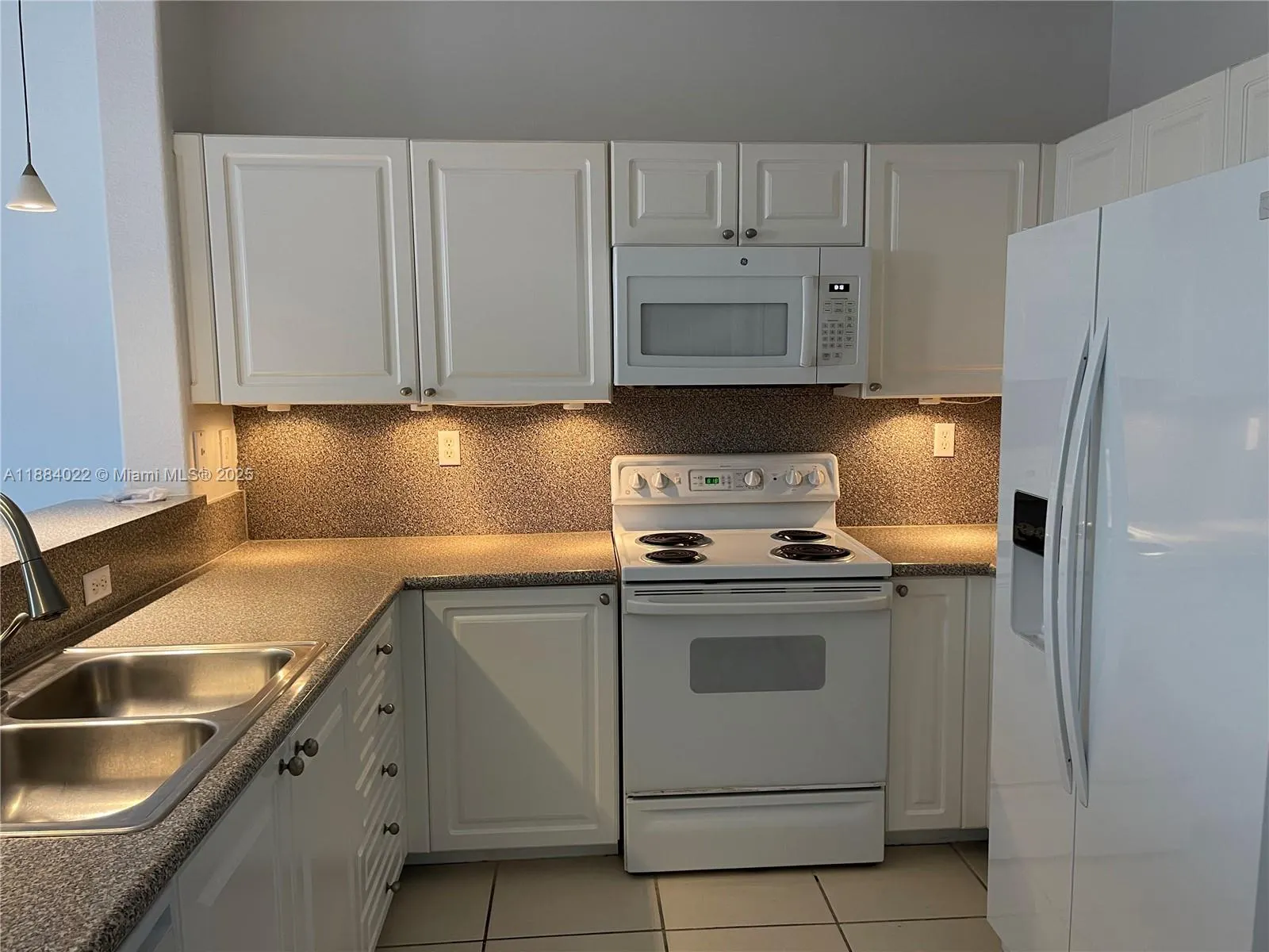 5430 NW 107th Ave, #609