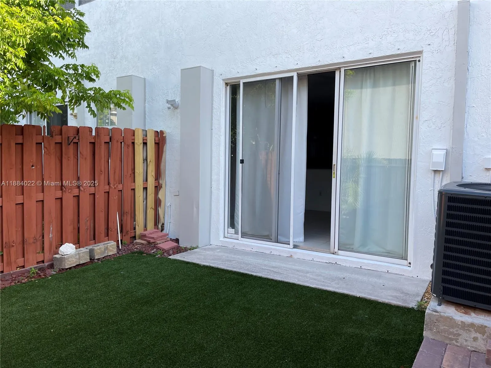 5430 NW 107th Ave, #609