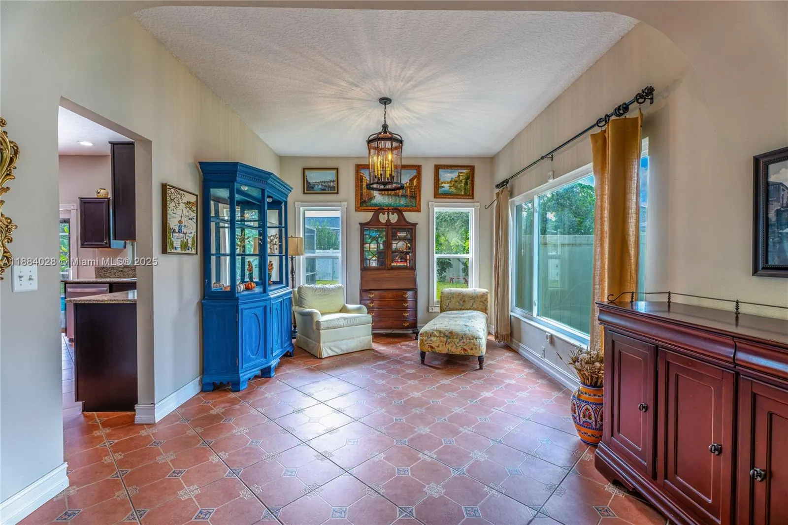 1963 S Prairie Dunes Ct