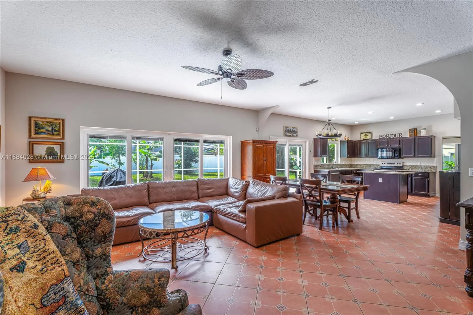 1963 S Prairie Dunes Ct