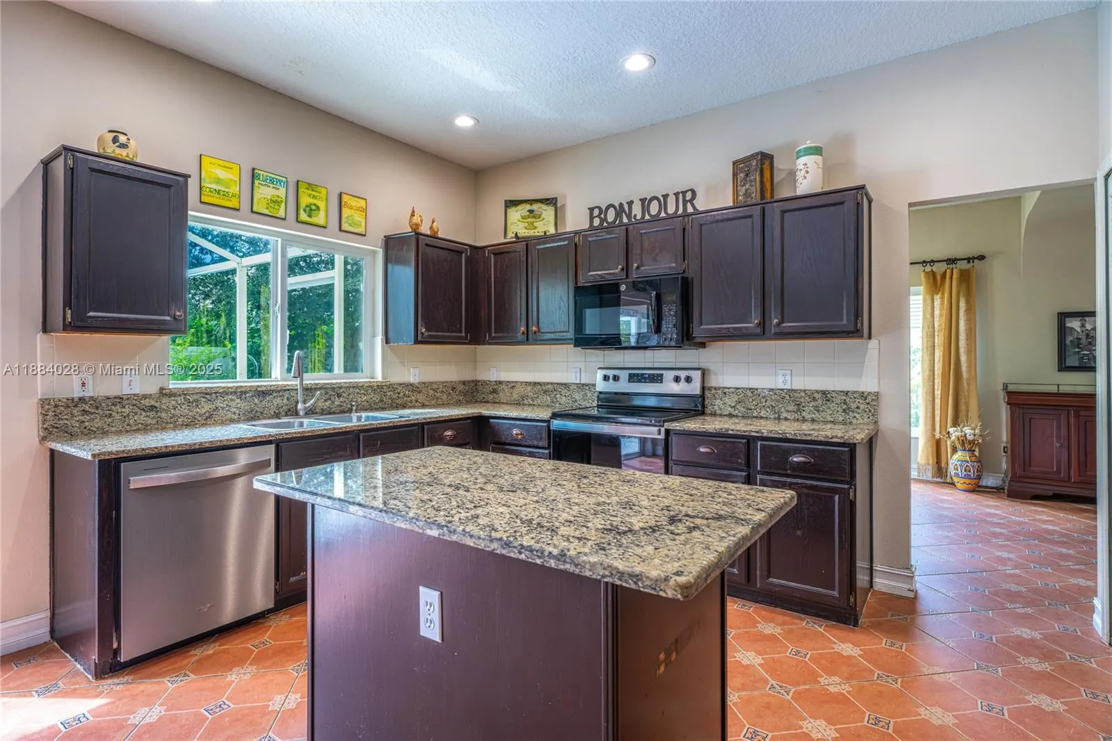 1963 S Prairie Dunes Ct