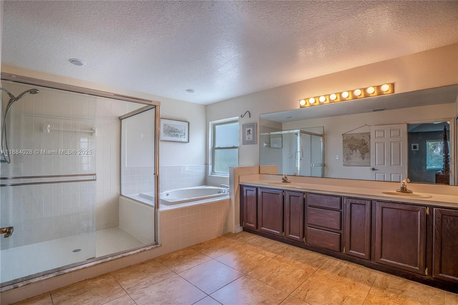 1963 S Prairie Dunes Ct