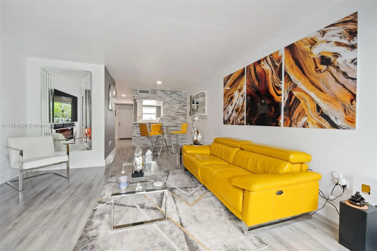 9373 Fontainebleau Blvd, #K212