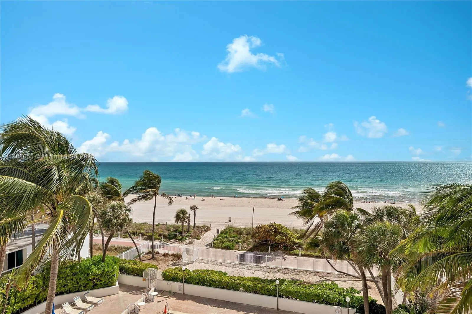 5415 Collins Ave, #506