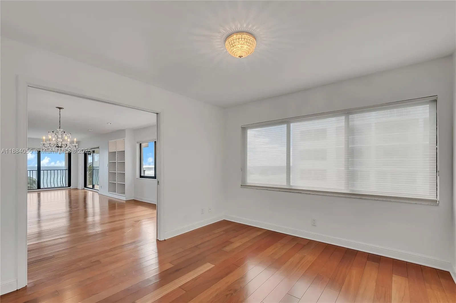 5415 Collins Ave, #506