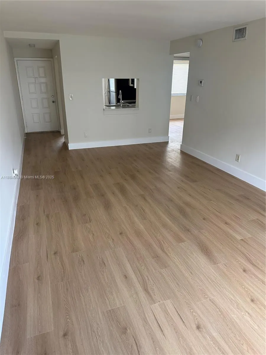 130 NW 60th Ave, #1-2