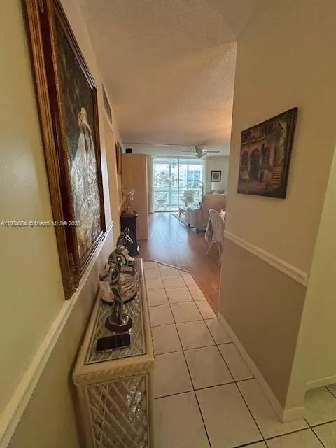 324 SE 10th St, #207