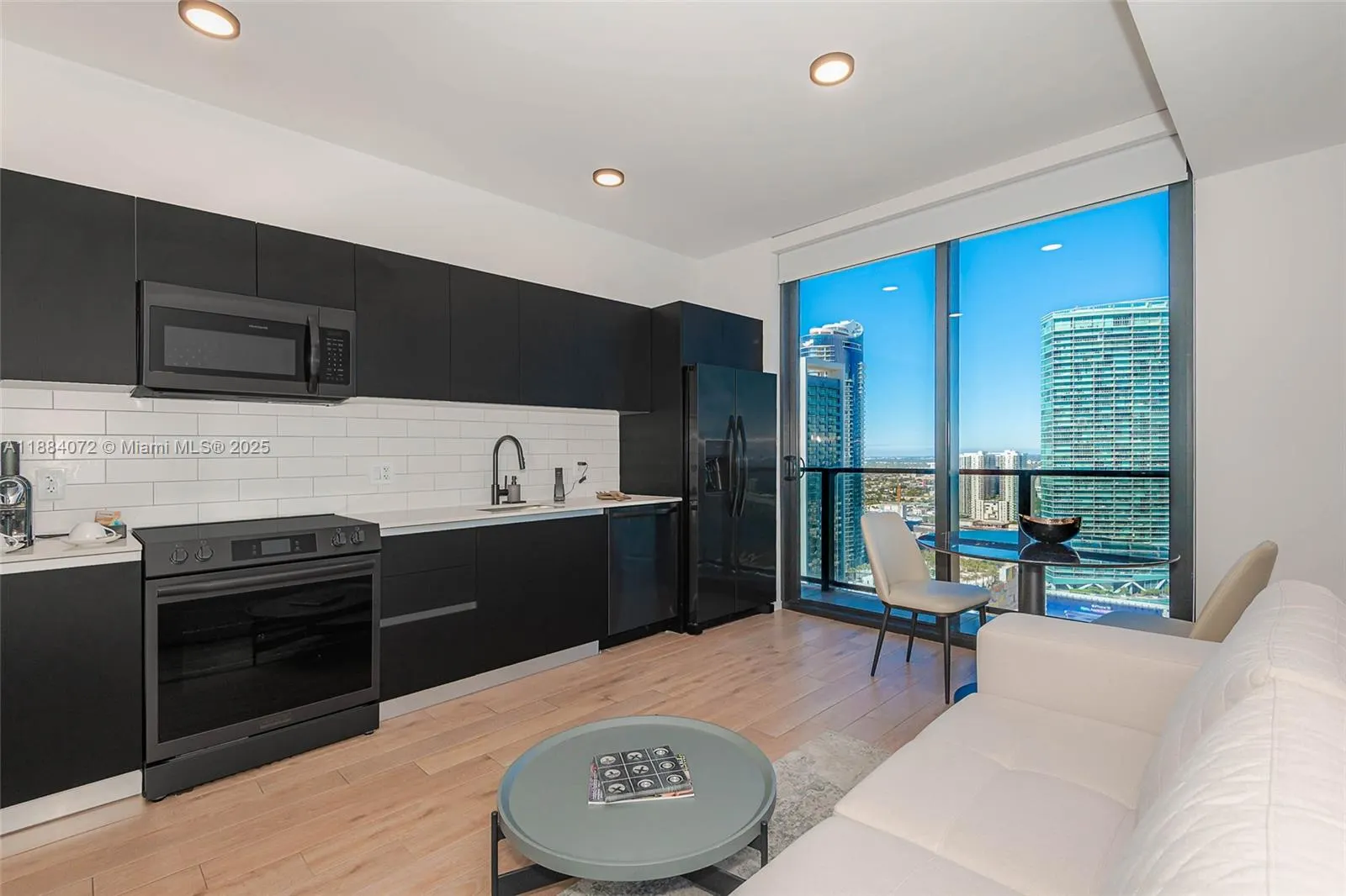 398 NE 5th St, #3003