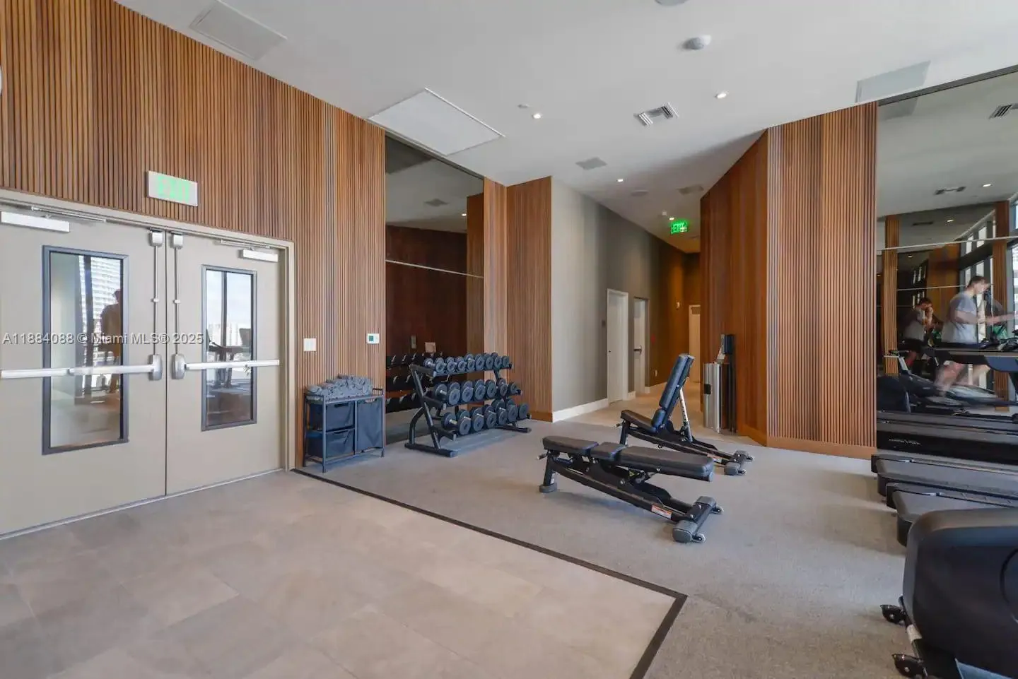 239 SW 9th St, #1601