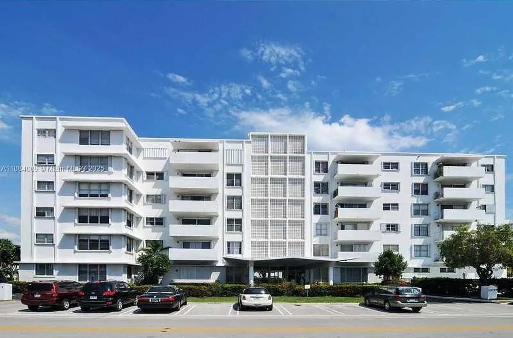 1075 92nd St, #502