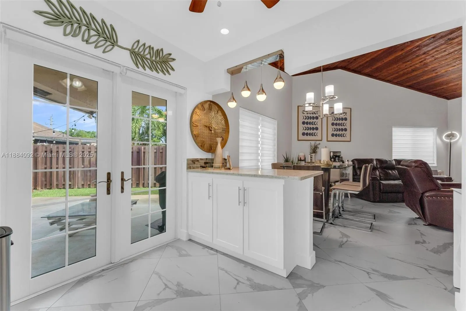 930 SW 108th Ave